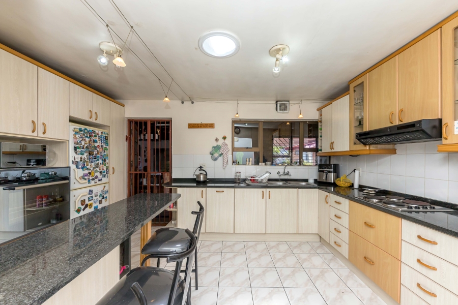 4 Bedroom Property for Sale in Athlone Western Cape